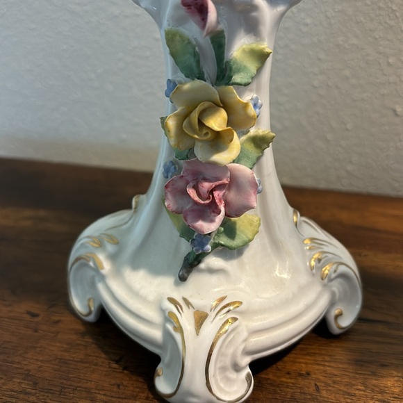 Stunning Pair Dresden Porcelain Cherub Putti Candlesticks Germany - Picture 12 of 13